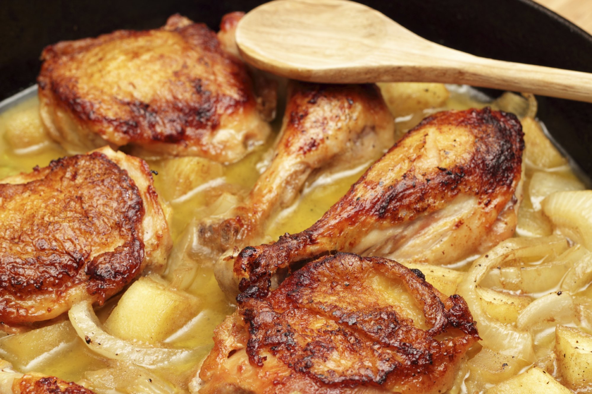 Baked Chicken Breasts with Apples, Onions & Cider CalphalonUSAStore